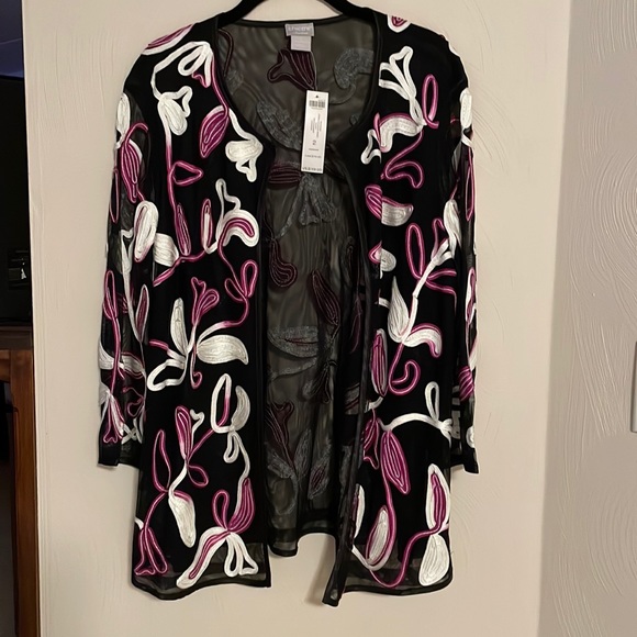 Chico's Jackets & Blazers - Chico’s Travelers Collection Floral jacket, NWT